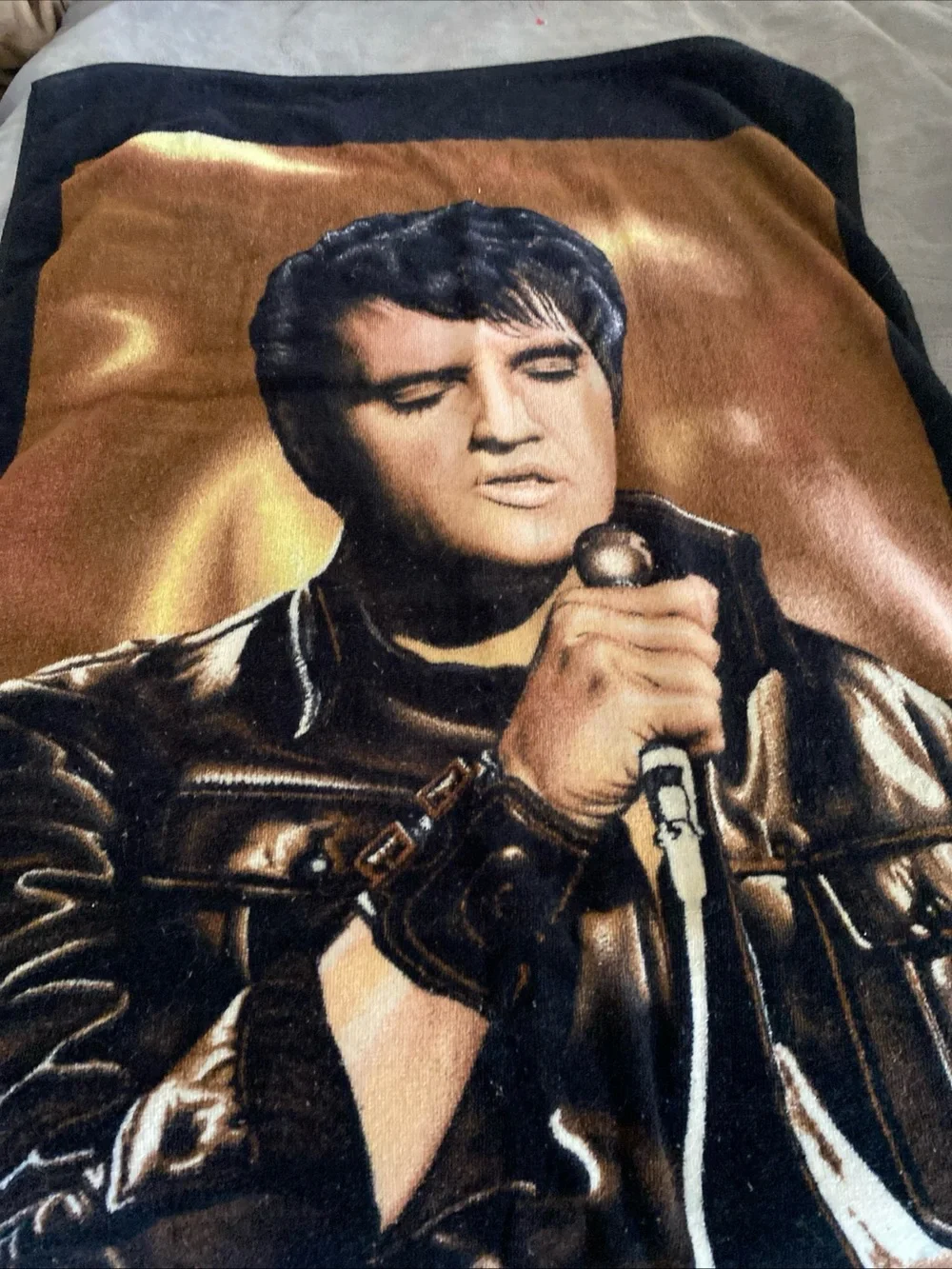 elvis presley enterprises soft absorbent
